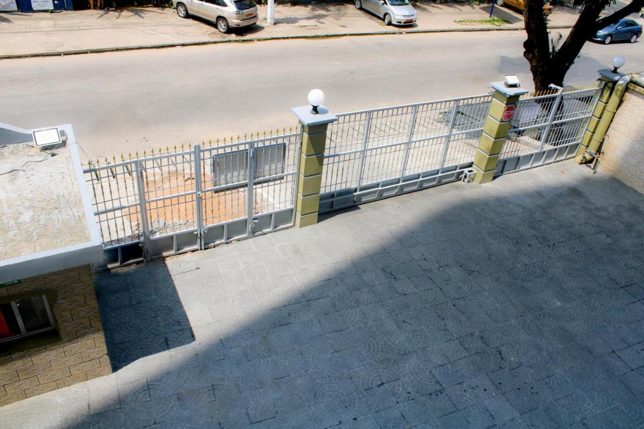 Residence Le Carat Bonapriso Douala Dış mekan fotoğraf
