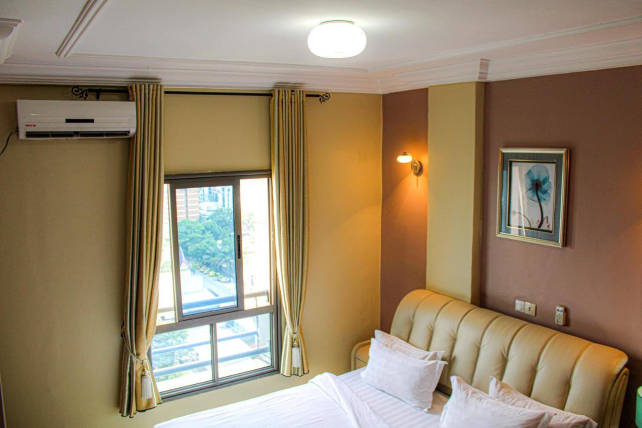 Residence Le Carat Bonapriso Douala Dış mekan fotoğraf
