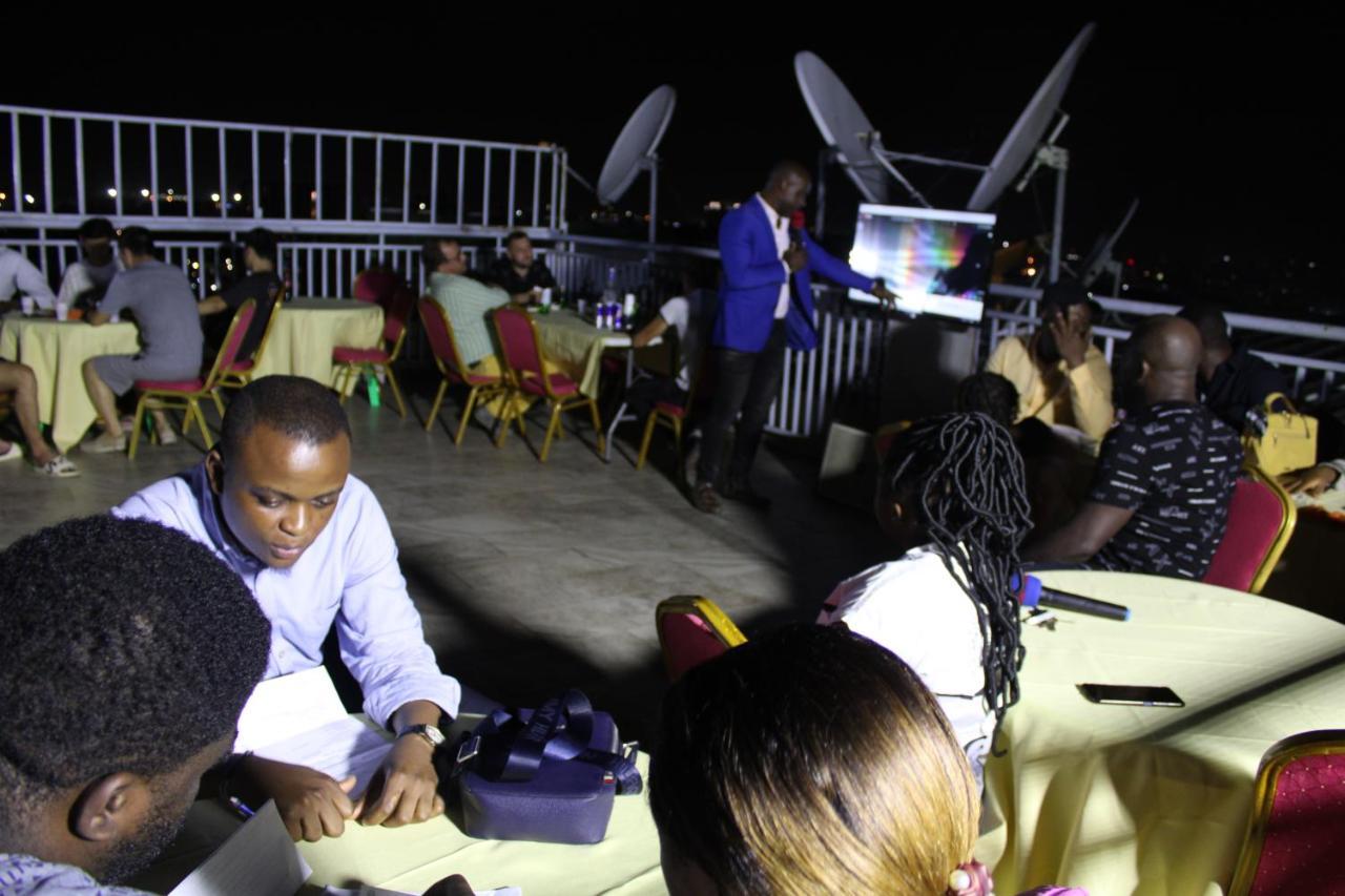 Residence Le Carat Bonapriso Douala Dış mekan fotoğraf