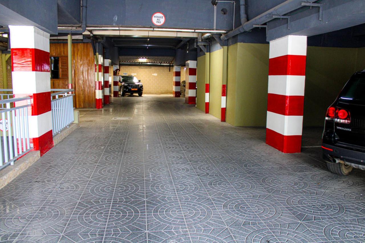 Residence Le Carat Bonapriso Douala Dış mekan fotoğraf