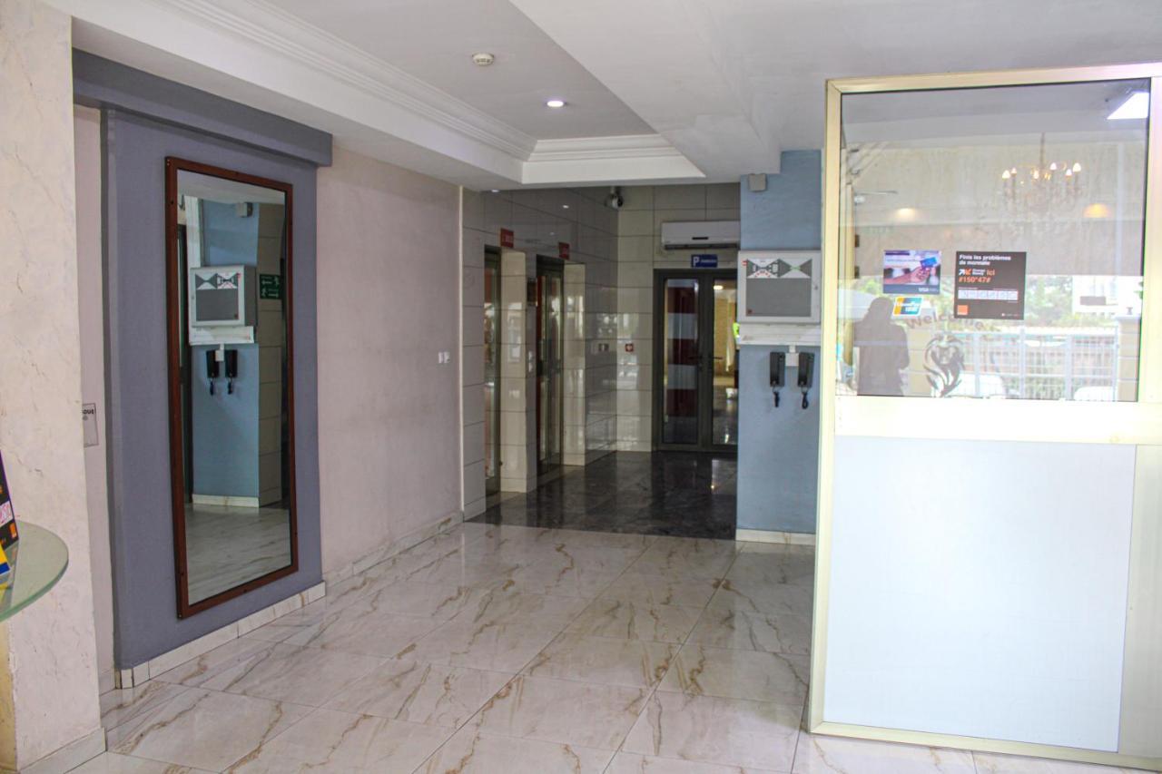 Residence Le Carat Bonapriso Douala Dış mekan fotoğraf